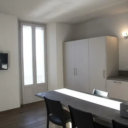 Apartamento La Dimora Del Glicine - Venere Apts