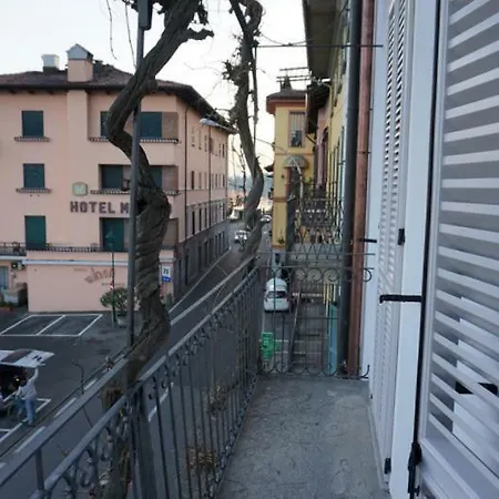 Apartamento La Dimora Del Glicine - Venere Apts Belgirate