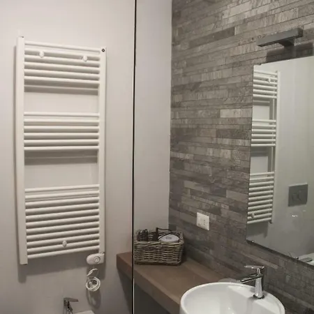 Lejlighed La Dimora Del Glicine - Venere Apts *