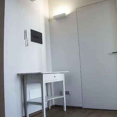 La Dimora Del Glicine - Venere Apts * Belgirate