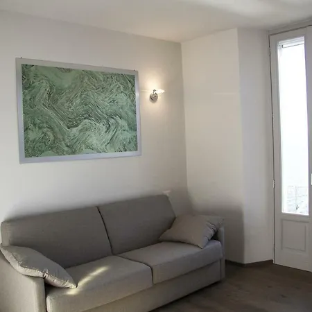 Apartamento La Dimora Del Glicine - Venere Apts